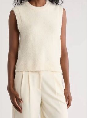 NWT French Connection Sleeveless Ivory Fuzzy Knit vest top